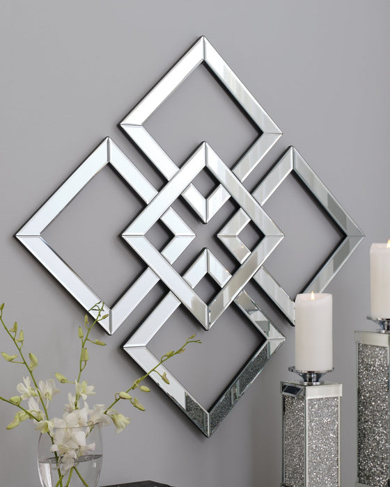 Quinnley Accent Mirror Homeline Furniture