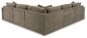 Raeanna 5-Piece Sectional Homeline Furniture