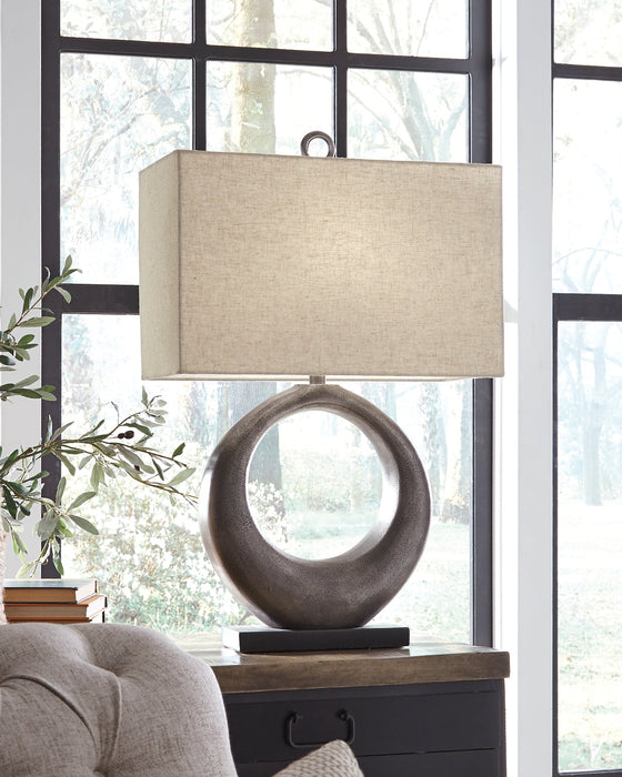 Saria Metal Table Lamp (1/CN) Homeline Furniture