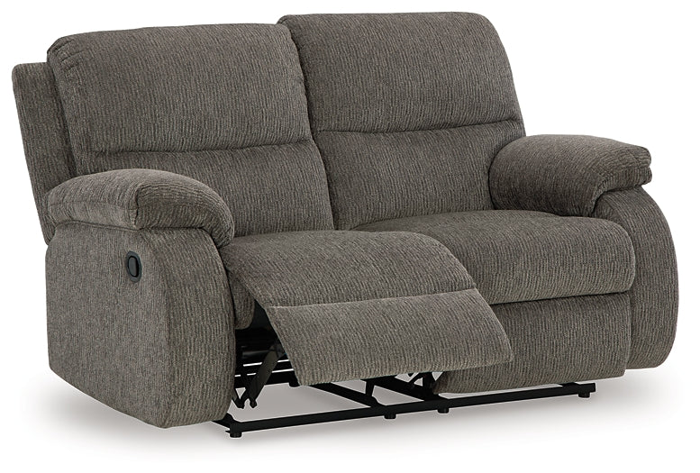 Scranto Reclining Loveseat Homeline Furniture