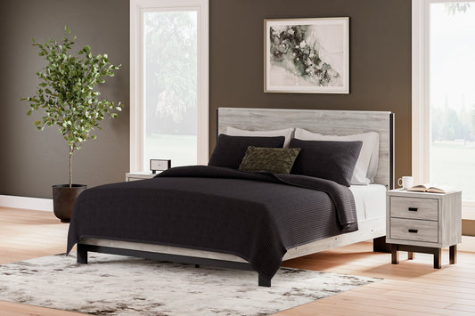 Vessalli Queen Panel Bed Homeline Furniture