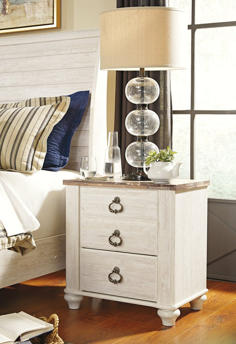 Willowton Queen/Full Panel Headboard with Mirrored Dresser and 2 Nightstands Homeline Furniture