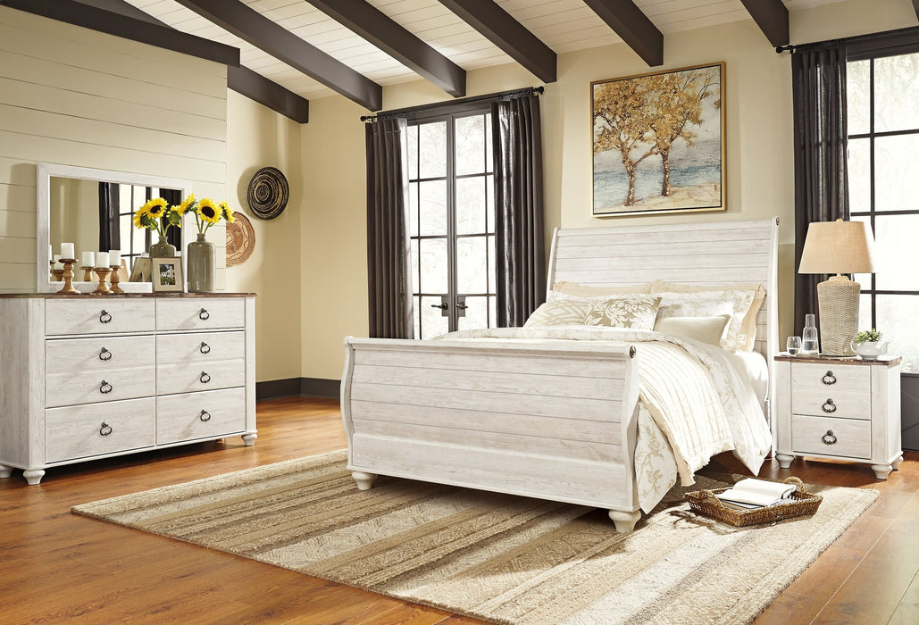 Willowton Queen Sleigh Bed with Mirrored Dresser and Nightstand Homeline Furniture