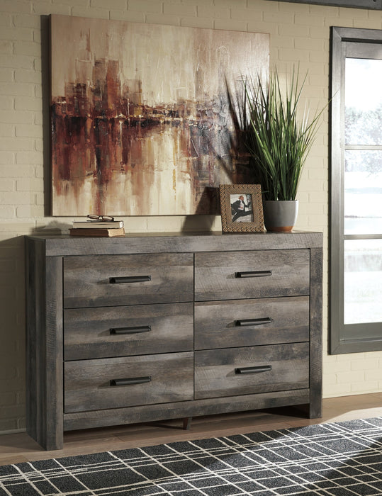 Wynnlow King Panel Bed with Dresser Homeline Furniture