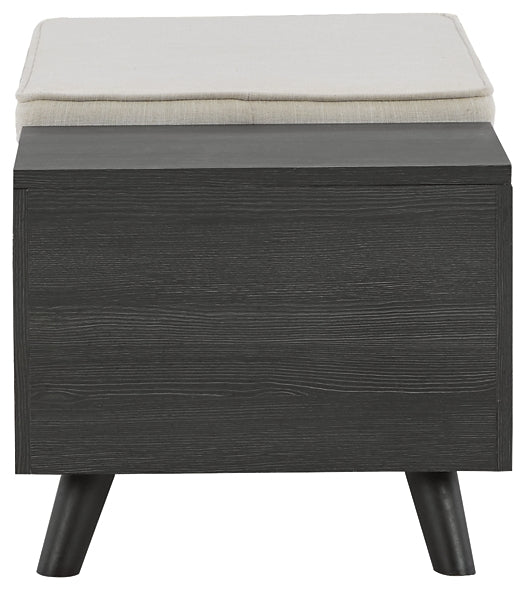 Yarlow Storage Bench Homeline Furniture