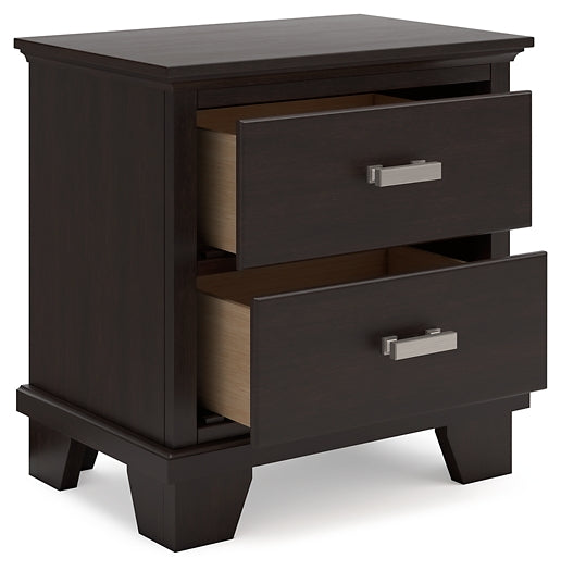 Covetown Queen Panel Bed with Dresser and Nightstand