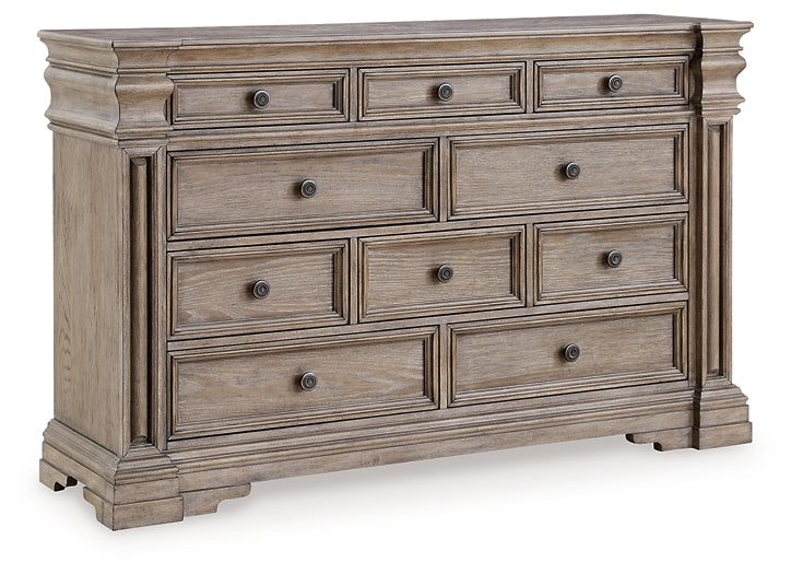 Blairhurst California King Panel Bed with Dresser