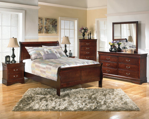 Alisdair Full Sleigh Bed with Dresser Homeline Furniture