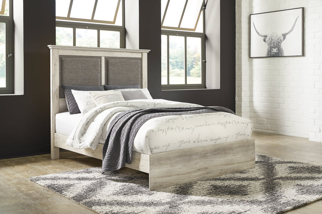 Cambeck Queen Upholstered Panel Bed with Dresser Homeline Furniture