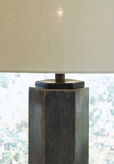 Dirkton Metal Table Lamp (1/CN) Homeline Furniture