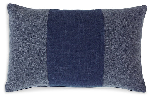 Dovinton Pillow Homeline Furniture