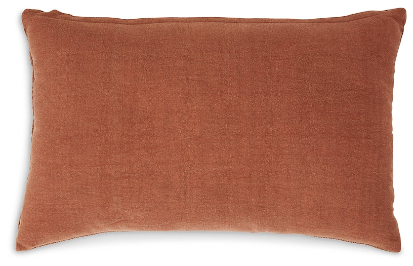 Dovinton Pillow Homeline Furniture