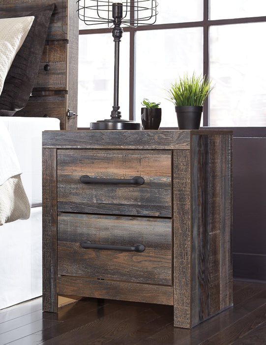 Drystan Queen/Full Bookcase Headboard with Mirrored Dresser, Chest and Nightstand Homeline Furniture