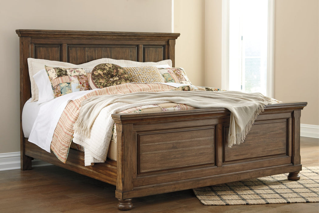 Flynnter Queen Panel Bed with Mirrored Dresser Homeline Furniture