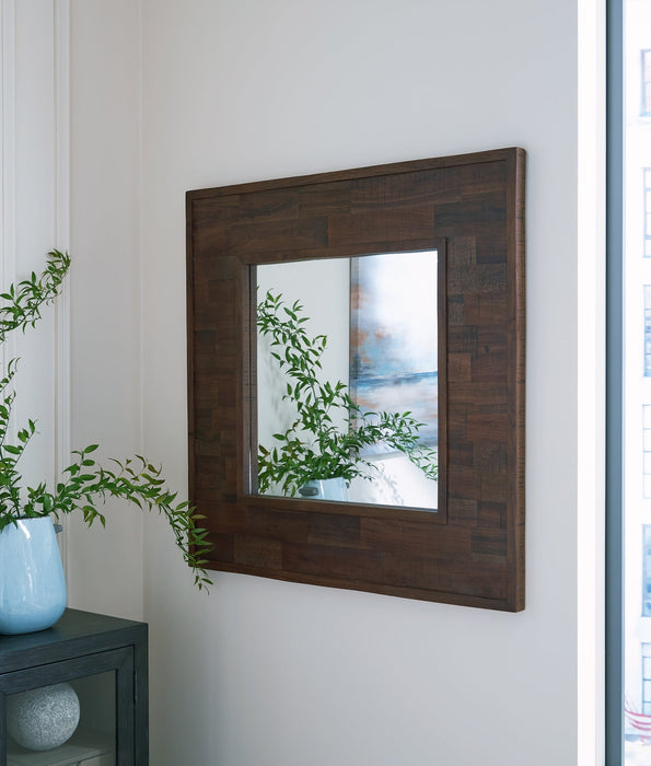 Hensington Accent Mirror Homeline Furniture