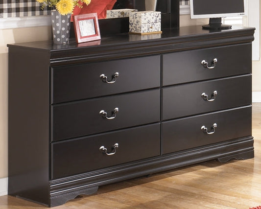 Huey Vineyard Six Drawer Dresser Homeline Furniture