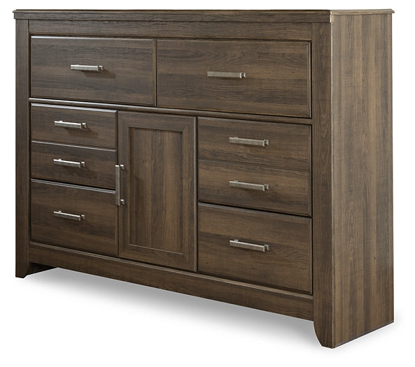 Juararo California King Panel Bed with Dresser Homeline Furniture