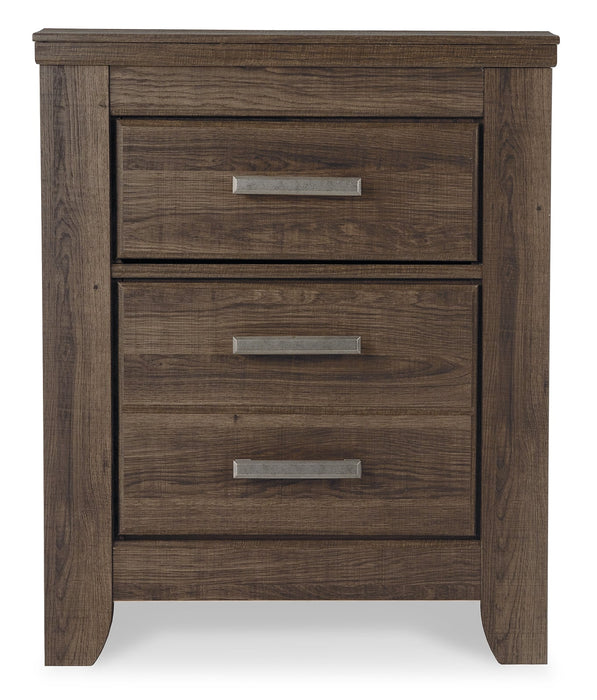 Juararo California King Panel Bed with Mirrored Dresser, Chest and Nightstand Homeline Furniture