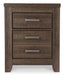 Juararo California King Panel Bed with Mirrored Dresser, Chest and Nightstand Homeline Furniture