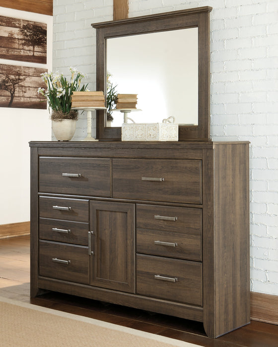 Juararo California King Poster Bed with Mirrored Dresser, Chest and 2 Nightstands Homeline Furniture