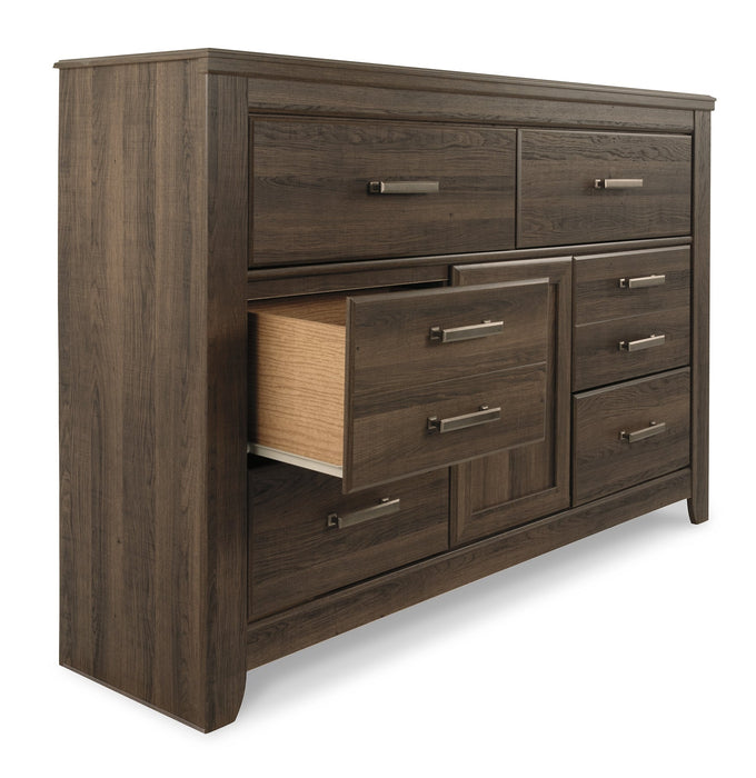 Juararo Dresser and Mirror Homeline Furniture