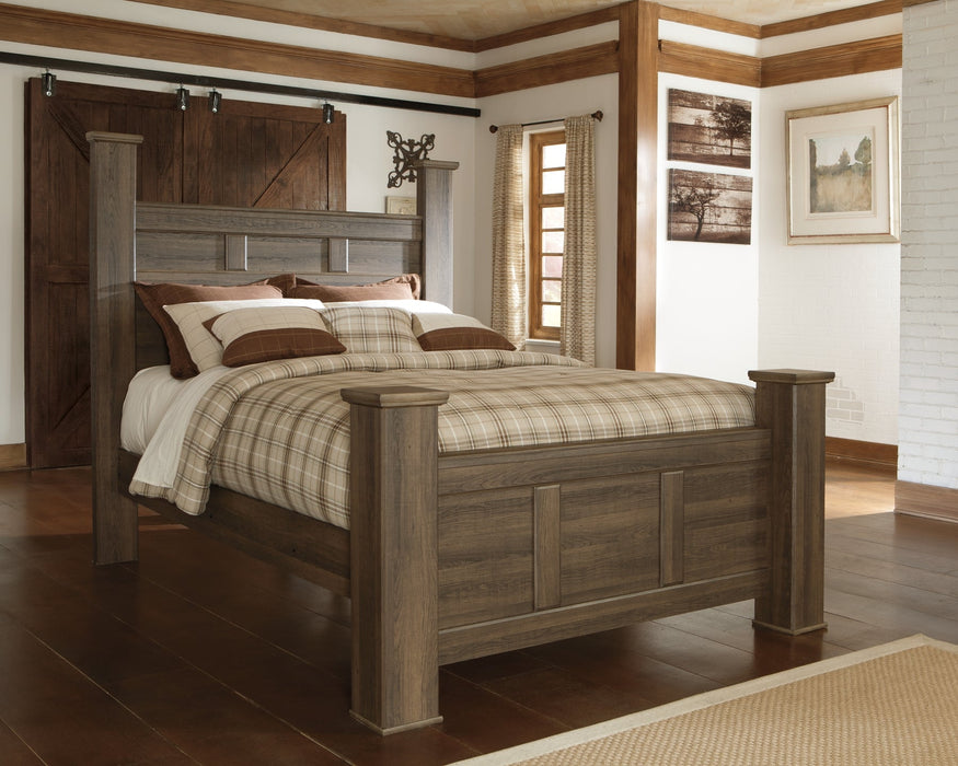 Juararo Queen Poster Bed with Dresser Homeline Furniture