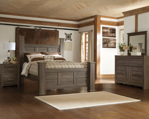 Juararo Queen Poster Bed with Mirrored Dresser and Chest Homeline Furniture