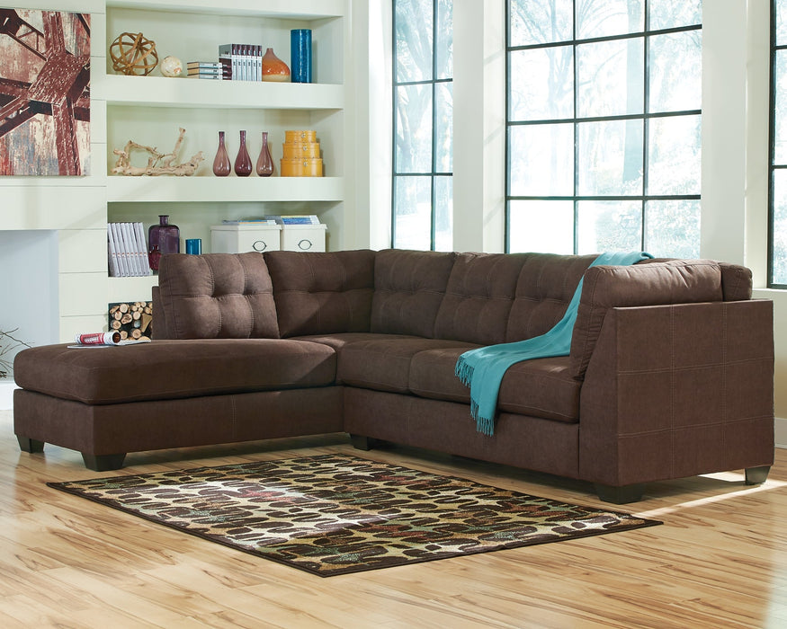 Maier 2-Piece Sectional with Chaise Homeline Furniture