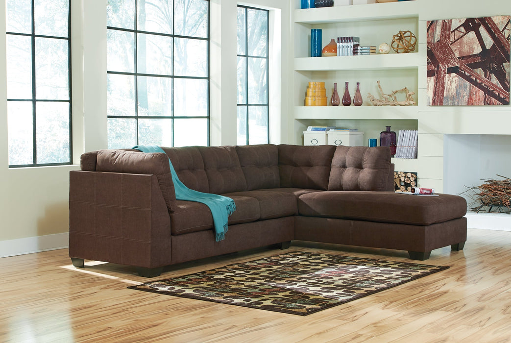 Maier 2-Piece Sectional with Chaise Homeline Furniture