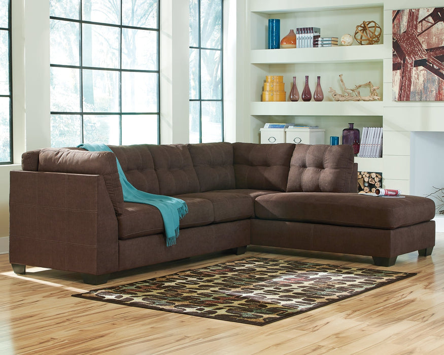 Maier 2-Piece Sectional with Chaise Homeline Furniture