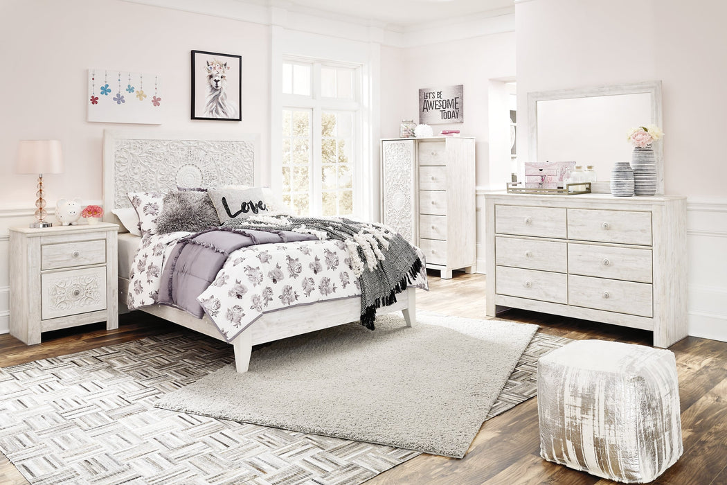 Paxberry Queen Panel Bed with Dresser Homeline Furniture