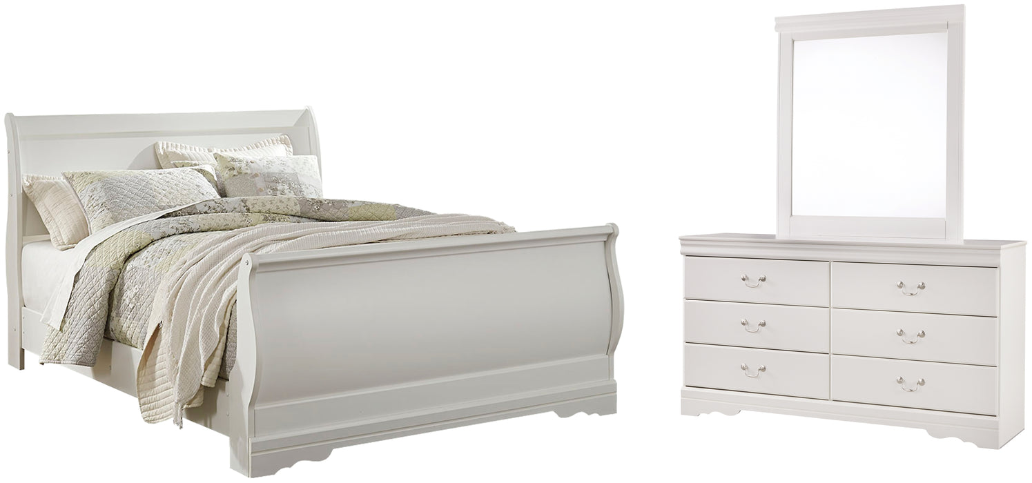 Anarasia  Sleigh Bed With Mirrored Dresser