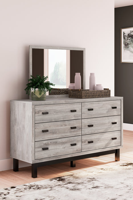 Vessalli King Panel Headboard with Mirrored Dresser and Nightstand